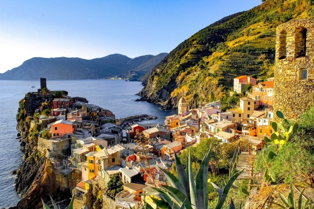 Best Time to Visit Cinque Terre